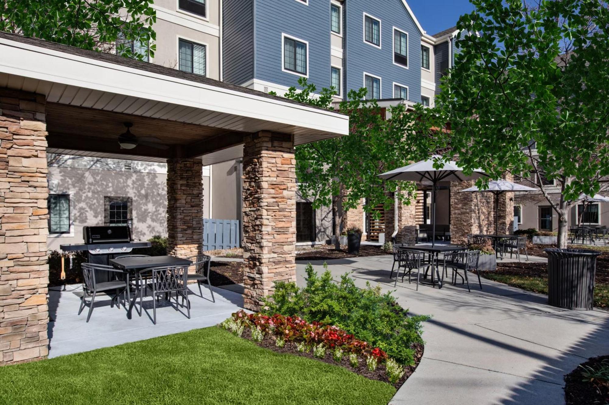 Staybridge Suites Omaha 80Th And Dodge By Ihg Kültér fotó