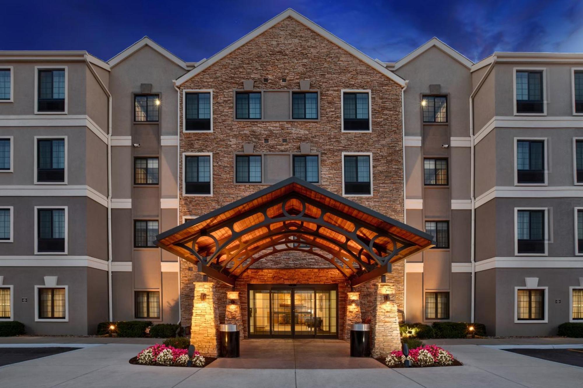 Staybridge Suites Omaha 80Th And Dodge By Ihg Kültér fotó