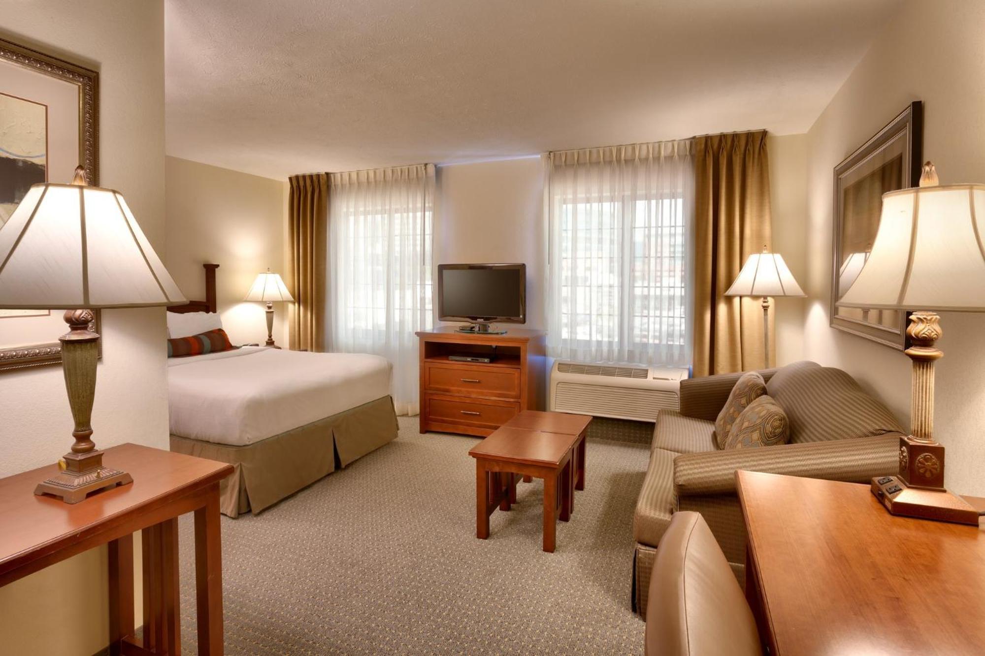 Staybridge Suites Omaha 80Th And Dodge By Ihg Kültér fotó
